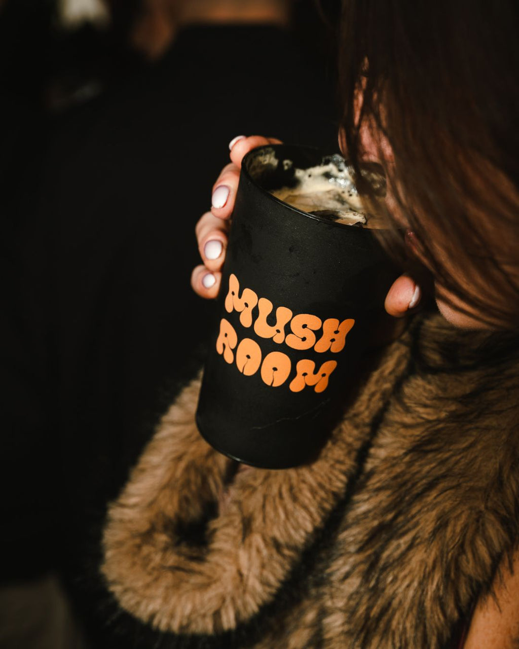 Vaso Mush Room + Mushi Negro y Naranja